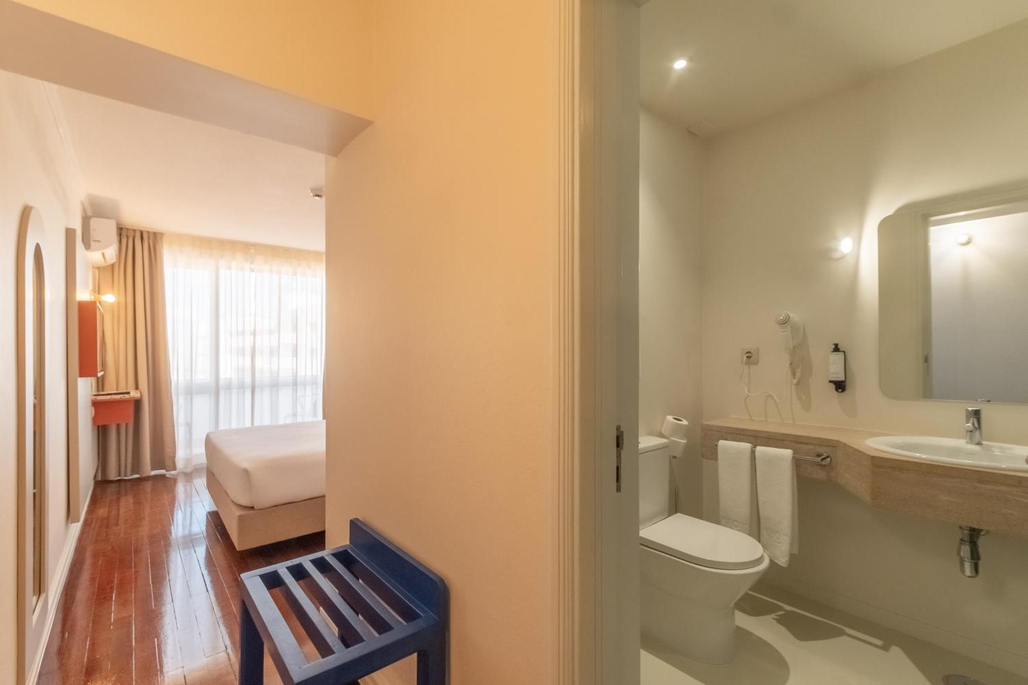 Wot Lagos Montemar ภายนอก รูปภาพ