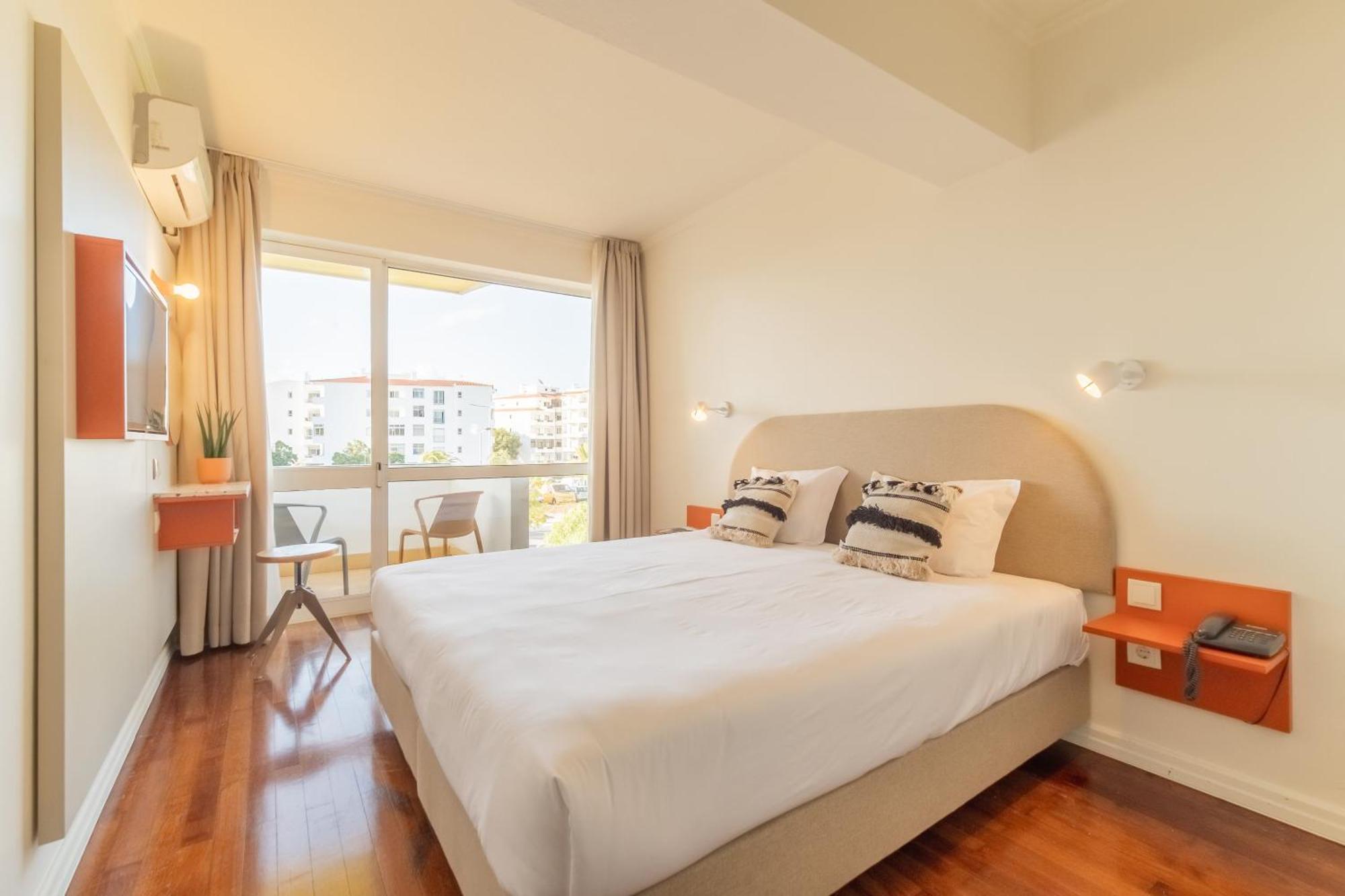 Wot Lagos Montemar ภายนอก รูปภาพ